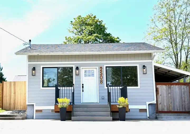 Fantastic Remodeled NE Tacoma Home