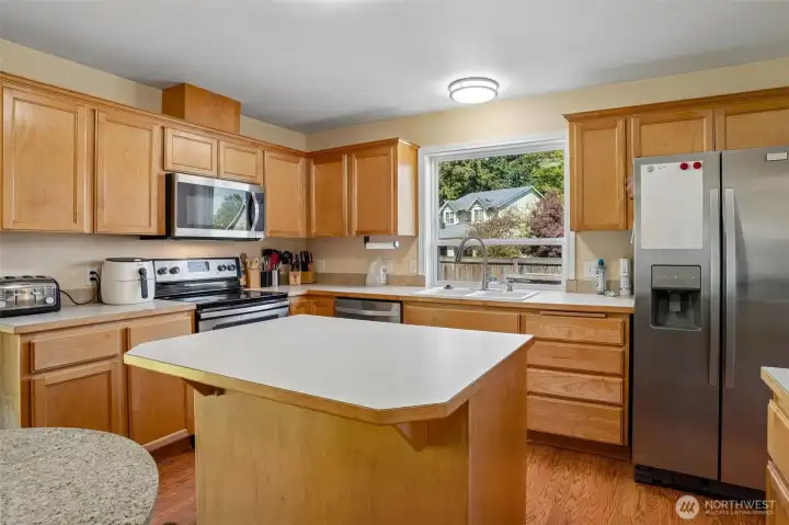 Kitchen with island