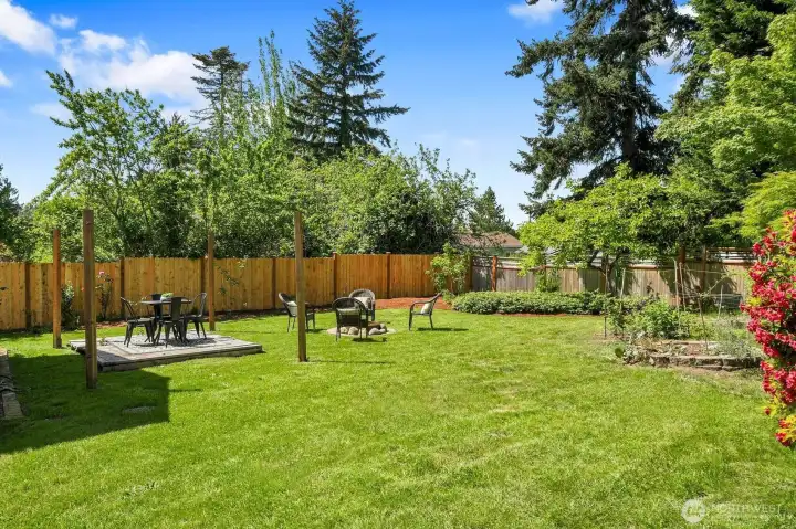 Oversized backyard with mature landscaping, private fenced setting, and incredible outdoor living potential. Oversized backyard with mature landscaping, private fenced setting, and incredible outdoor living potential.