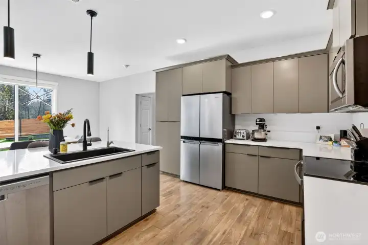 Sleek Designer Kitchen