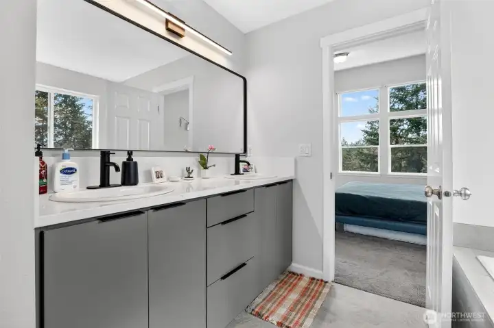 Primary double sinks