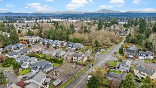 Lake Stevens minutes away and the Cascades a short distance to the East