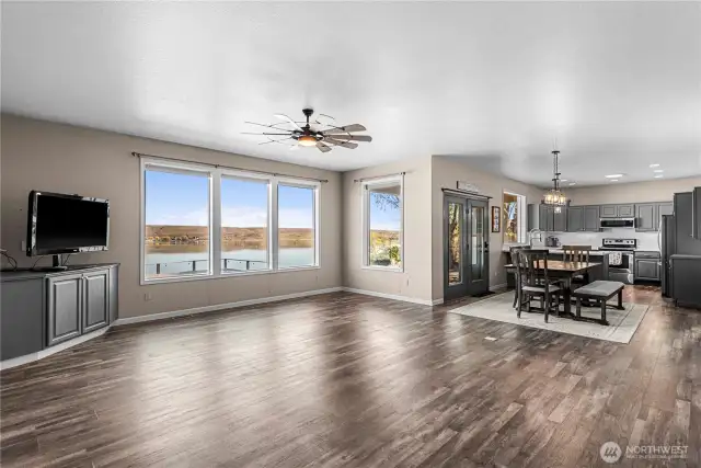 Large, bright family room