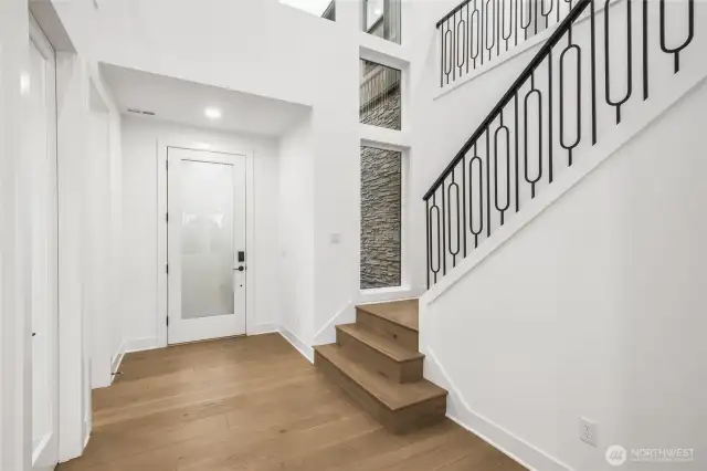 Entry full of light! For marketing purposes only. Colors and features may vary.