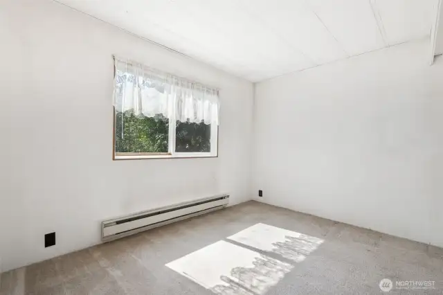 Secondary bedroom #1