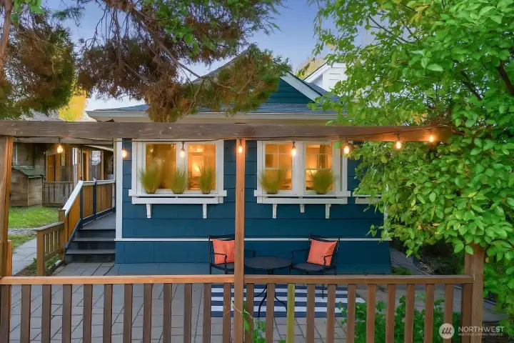 A charming abode that perfectly intertwines timeless character with modern comfort — one of the few intimate 1-bedroom, 1-bath homes currently available in Seattle.