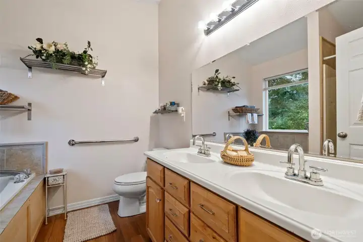 Primary Ensuite complete dual vanity, jetted tub and Walk-in Shower