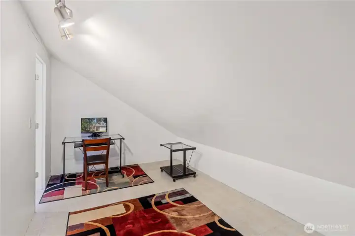 BONUS room - how will you use this space? I've seen them as music rooms, craft rooms, office, media, game... the choice is yours!