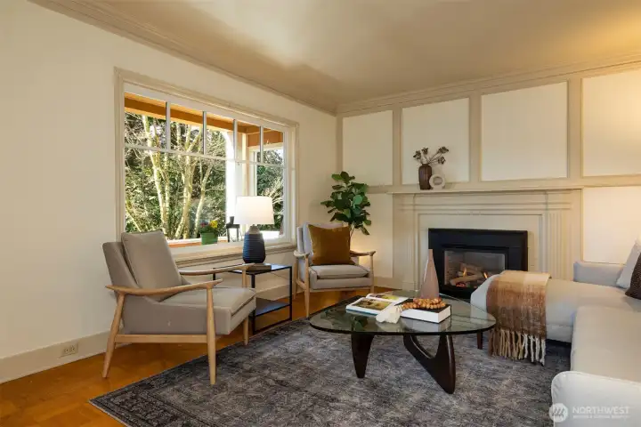 Large windows bring plenty of natural light in.