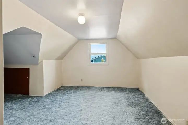 upstairs bedroom 3