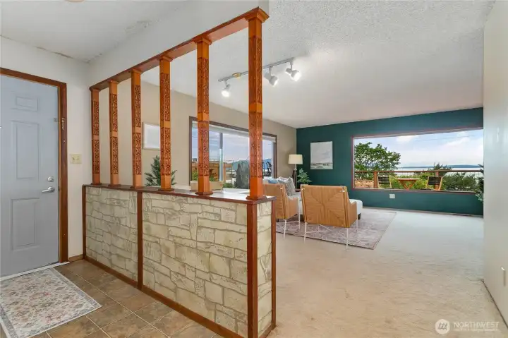 Welcome in to this 3 bedroom 1.5 Bathroom Welcome in to this 3 bedroom 1.5 Bathroom