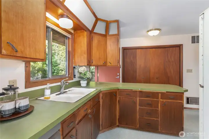 Lots of cabinetry Lots of cabinetry