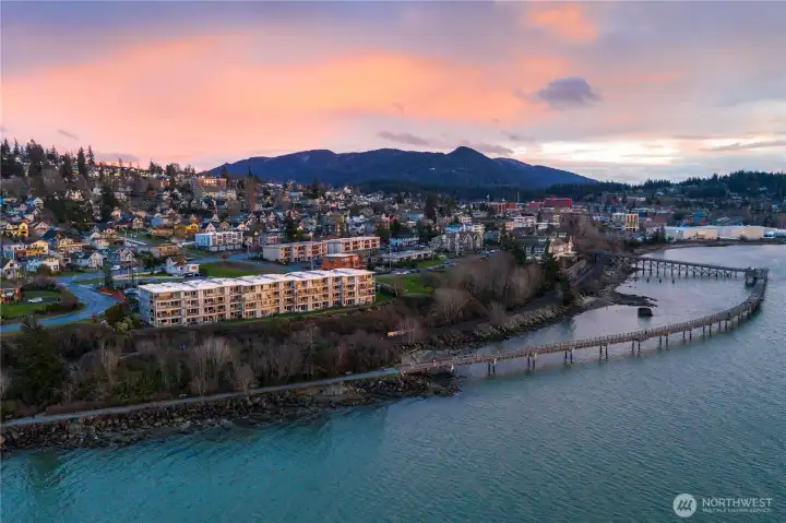 Investment and redevelopment in the South Hill waterfront corridor continue to enhance the area’s long-term desirability and value. Investment and redevelopment in the South Hill waterfront corridor continue to enhance the area’s long-term desirability and value.