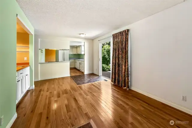 Entry from the garage to kitchen.