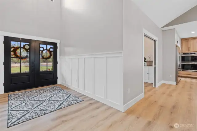 Entry/Foyer