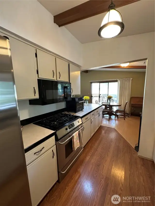 Kitchen leads into the dining room