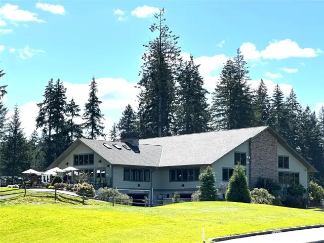 The clubhouse, restaurant and proshop