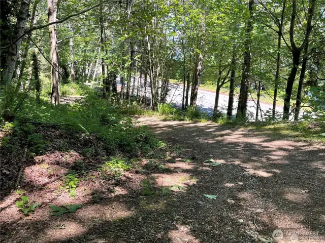 Driveway to look down N Highway 101