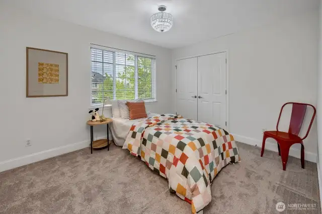 Guest bedroom 2