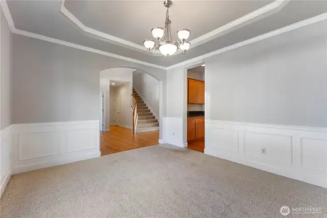 Additional view of the dining room showing access to the butlers pantry.