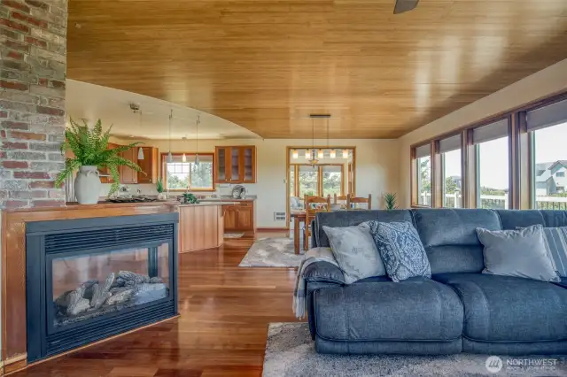 Living Room with Gas Firelplace