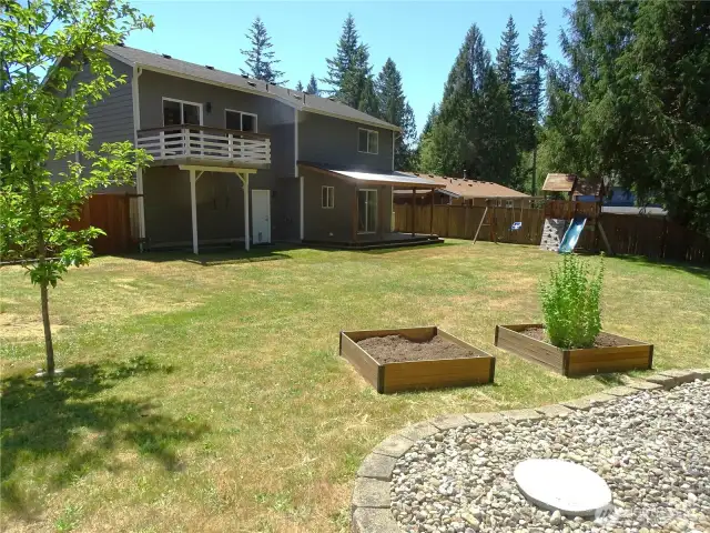 Entertainment Style Backyard.