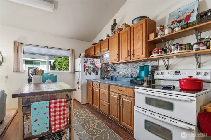 UNIT C - Kitchen