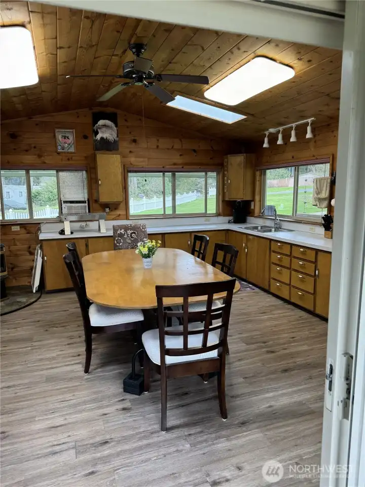 The tiny home is such a fun space!!