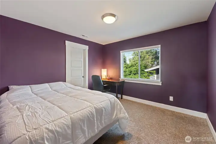 2nd bedroom.