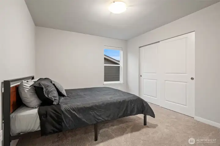 3rd Bedroom (12'4" x 11'0") 3rd Bedroom (12'4" x 11'0")