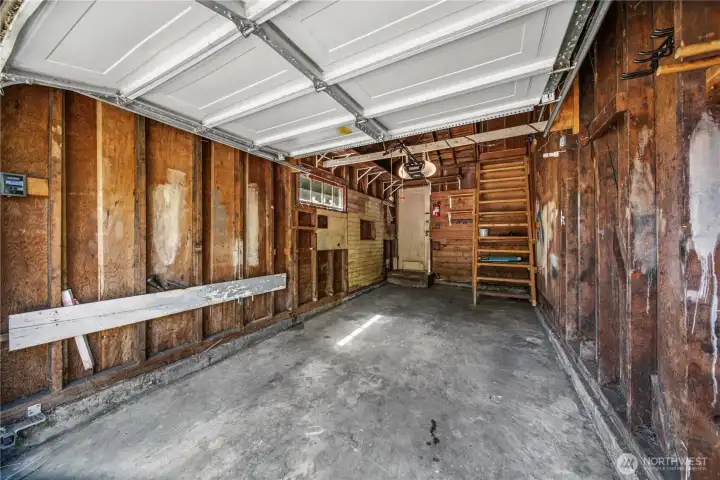 1 car garage 1 car garage