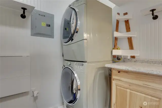 WASHER/DRYER IN SHED