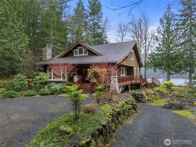 Welcome to this STUNNING 2010 craftsman home!