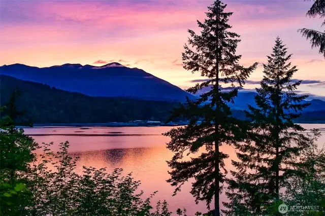 Gorgeous sunset views from home!