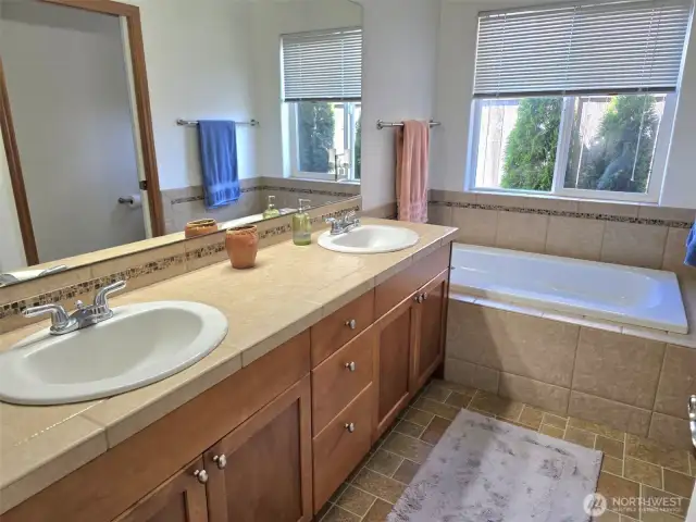 Primary bedroom ensuite