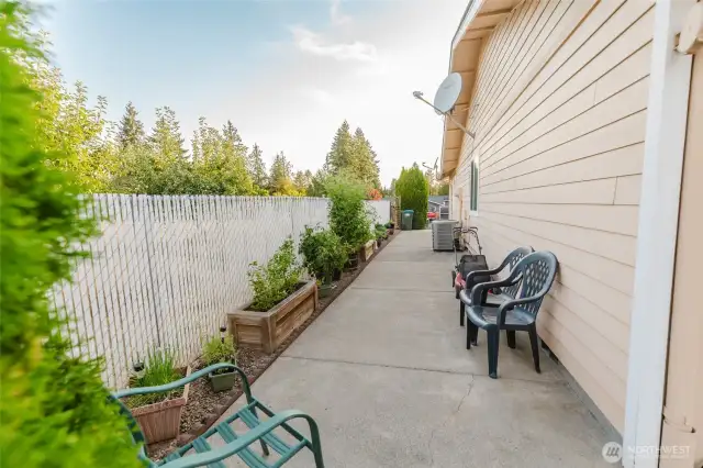 side yard