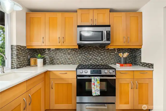 All appliances stay.
