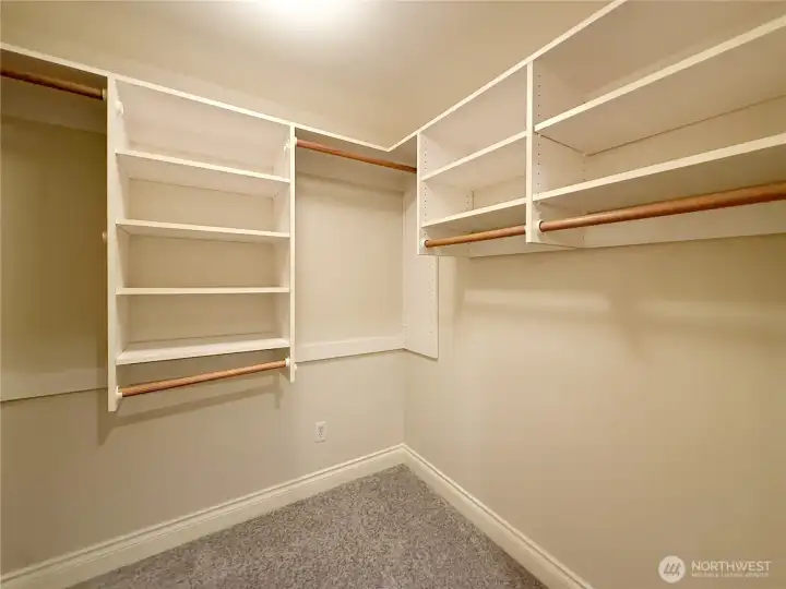 Walk-in Wardrobe