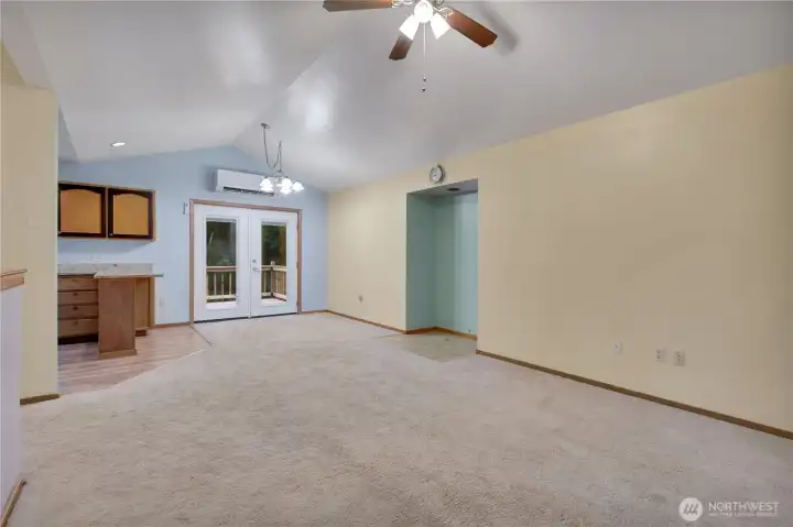 Living Room & Deck Space