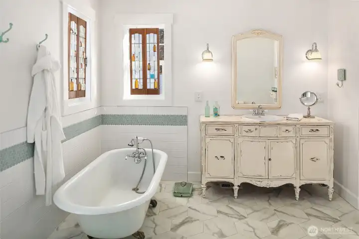 Lovely, spacious full bathroom on main floor