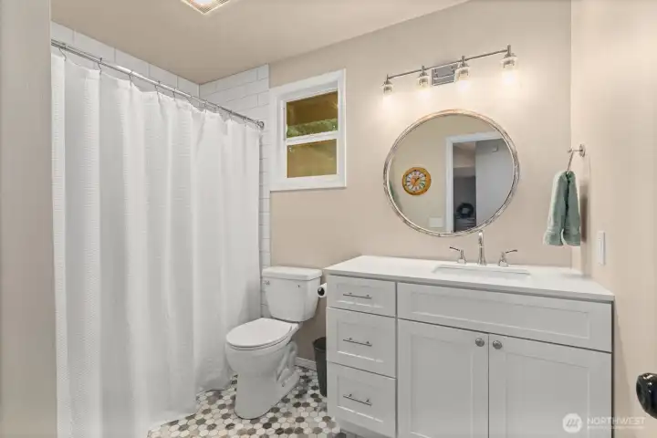 Remodeled full bathroom.
