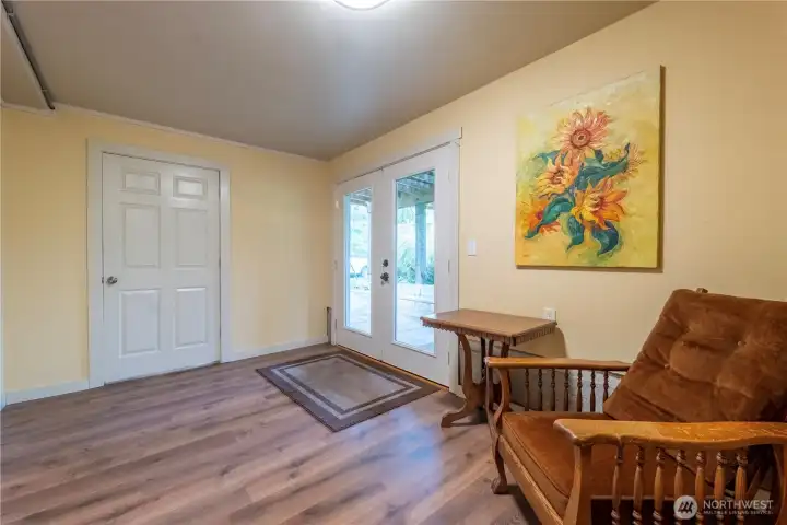 Basement exterior entry area
