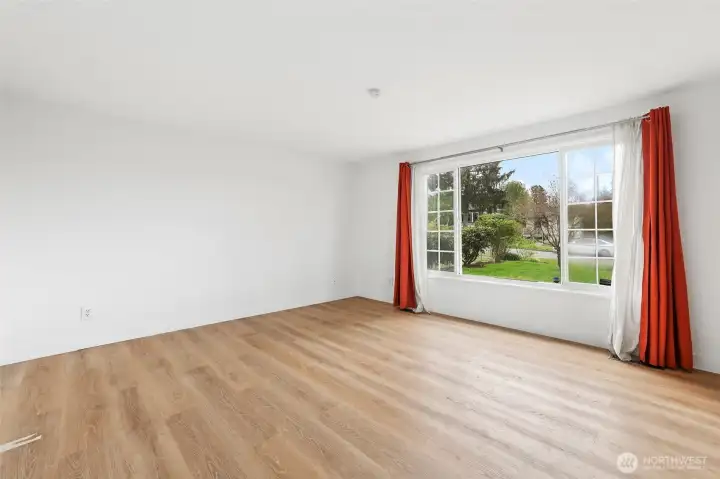 Oversized living room with new LVP flooring