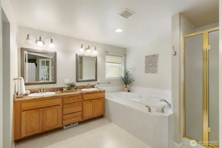 Main floor primary bath.