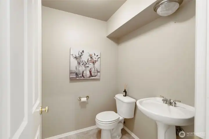 Main floor 1/2 bath.