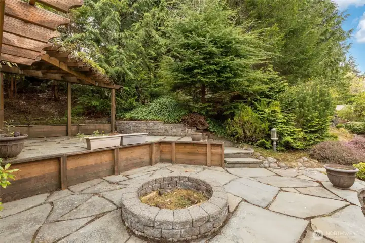 Another spot to entertain!