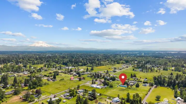 Close to activities and adventures at Mt Rainier! Close to activities and adventures at Mt Rainier!