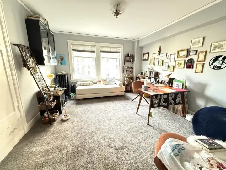 Second bedroom used as office by previous tenant