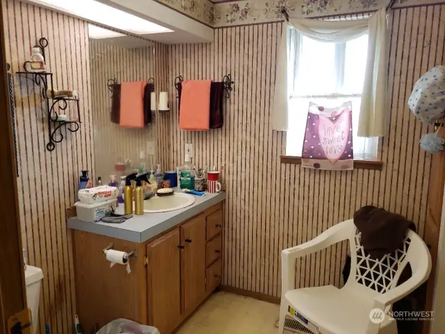 Master Bathroom.