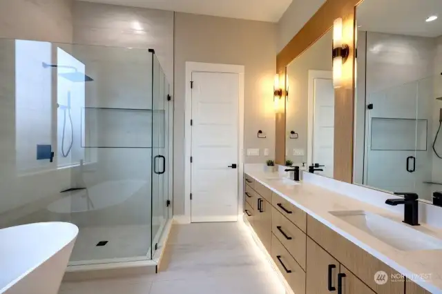 Primary Bath with Undercounter Lighting